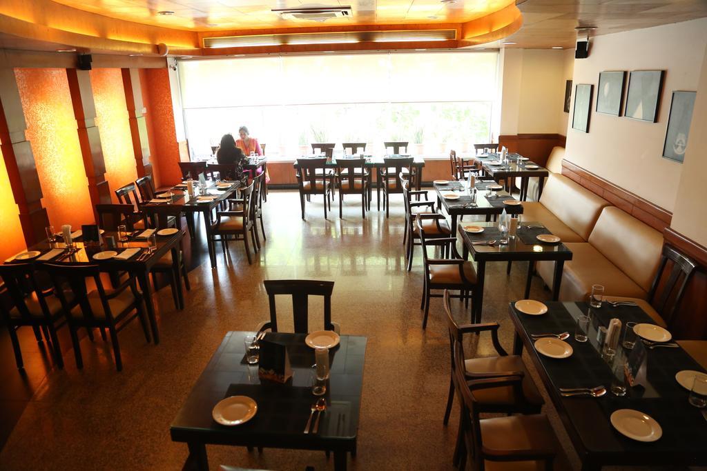 Hotel President Dehradun Luaran gambar