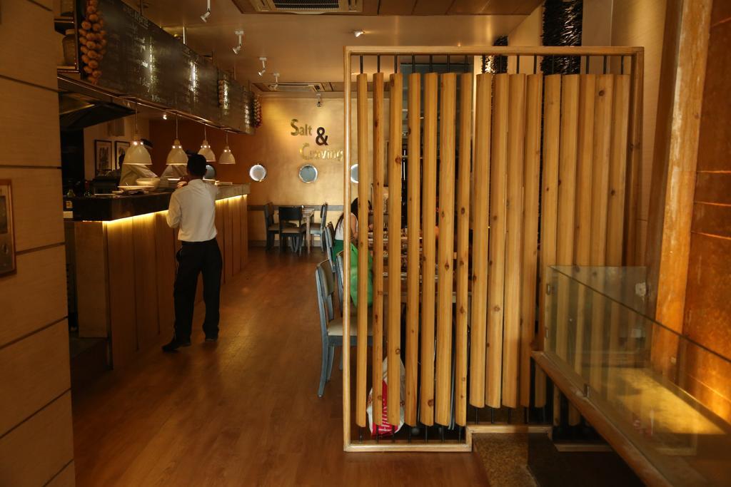 Hotel President Dehradun Luaran gambar