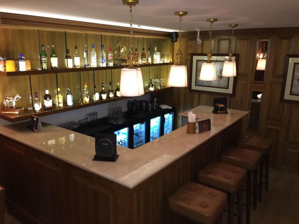 Hotel President Dehradun Luaran gambar
